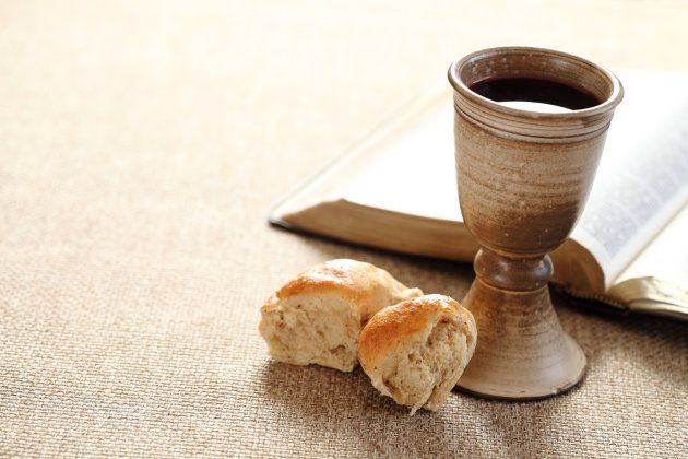 người ta sống không nguyên chỉ nhờ cơm bánh